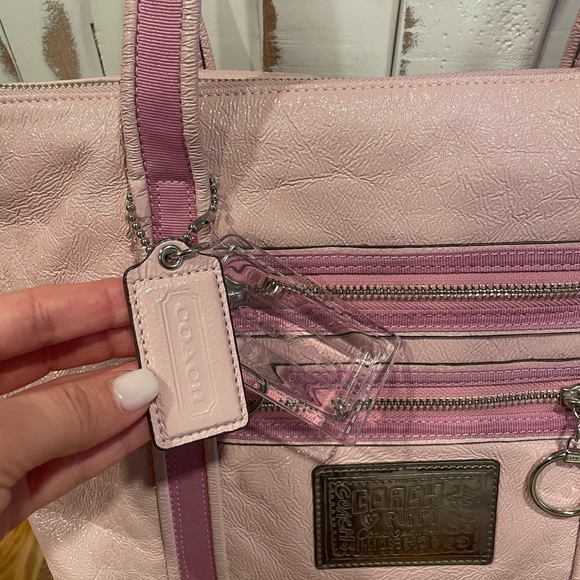Pink Coach Poppy Rare Leather Tote 👛🩷 EXCELLENT USED CONDITION - Picture 3 of 12